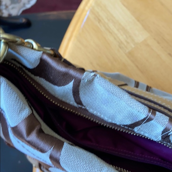 Coach shoulder **last week available** - Picture 10 of 12